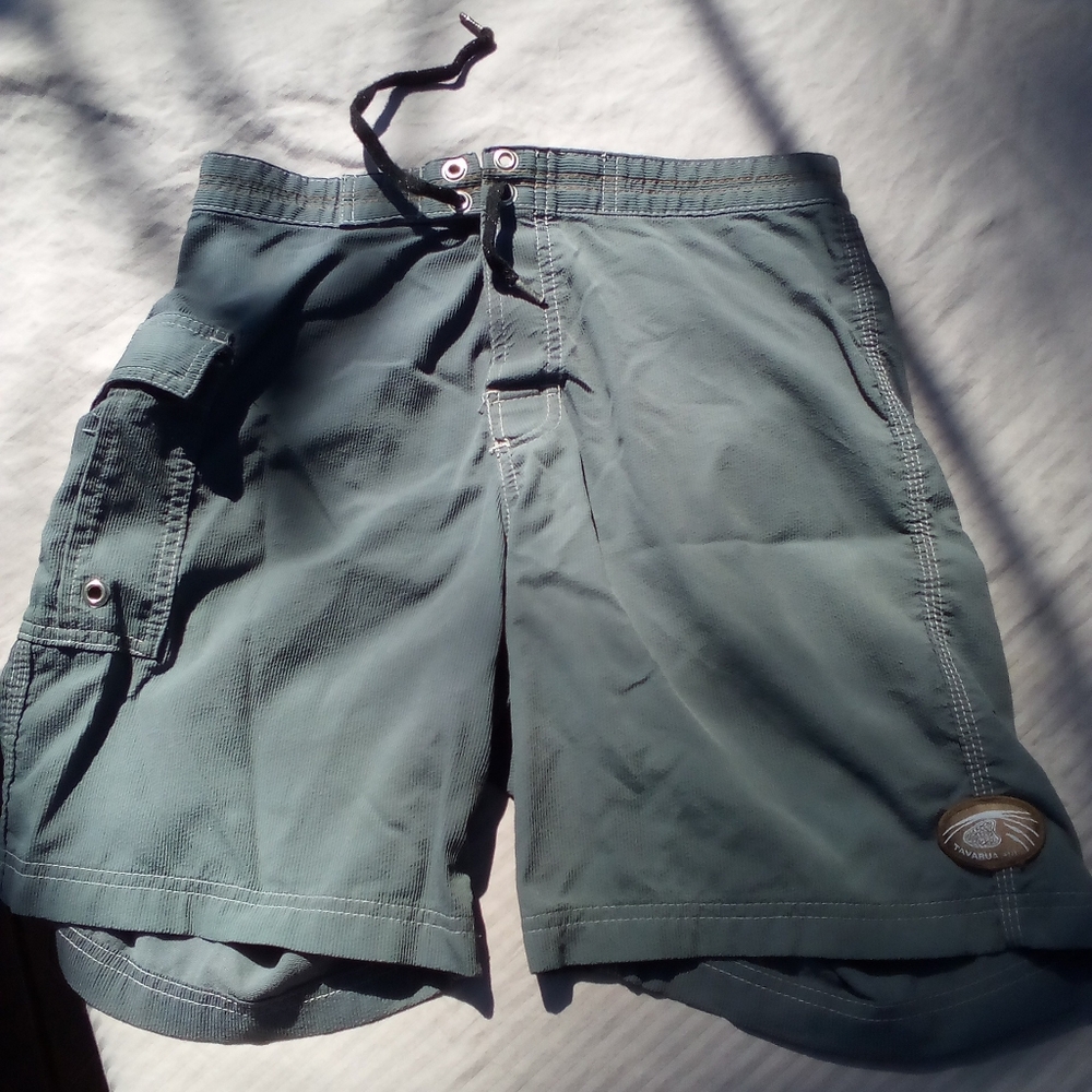 Tavarua surfing shorts